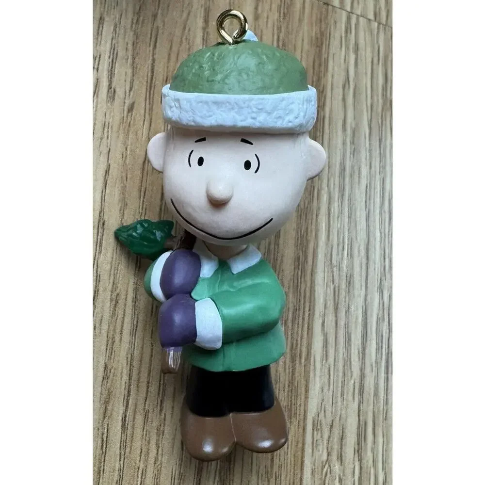 Hallmark Ornament Peanuts Linus Christmas Tree Holiday 2.5” Charlie Brown